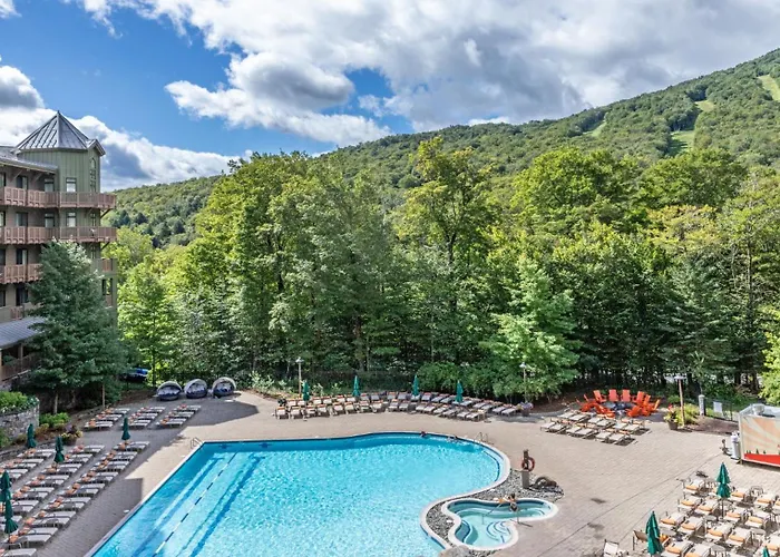 1326 Studio Lodge At Spruce Peak At Stowe Mt Resort Sleeps 4