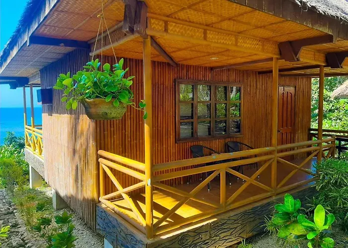Nataasan Beach Resort And Dive Center
