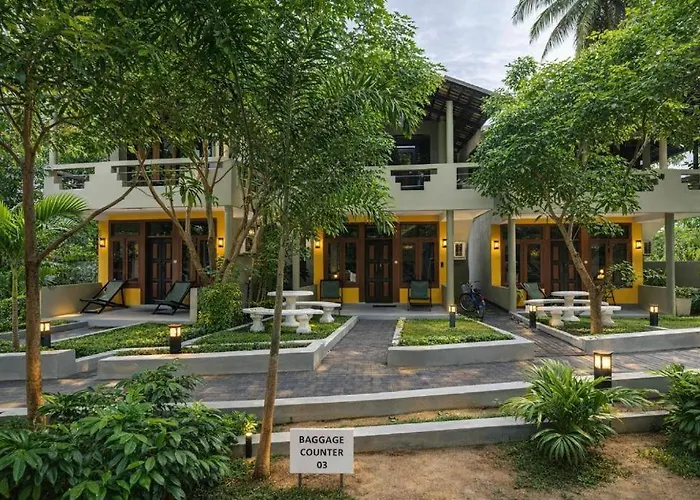 Dinuda Kitesurf & Water Sports Lagoon Resort