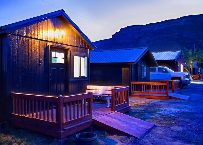 Blue Lake Resort