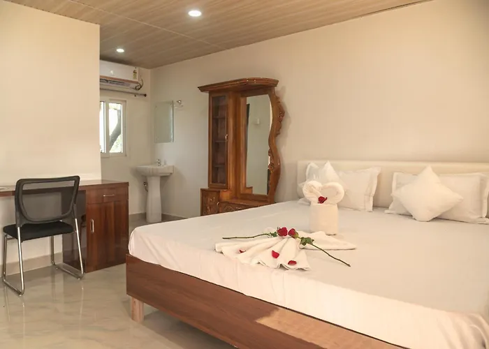 Raj Garden Resort