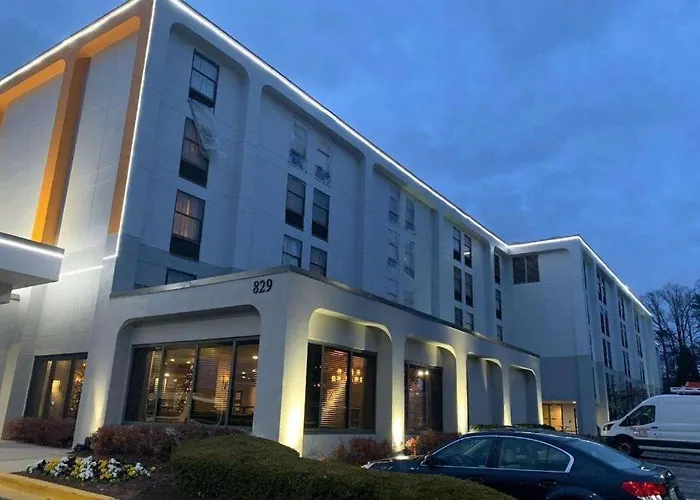 Wingate By Wyndham Baltimore BWI Airport