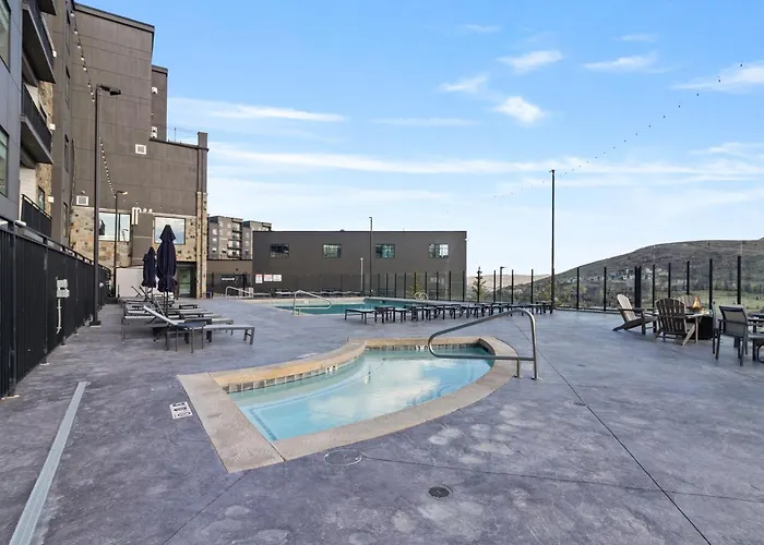 Black Rock Resort By All Seasons Resort Lodging