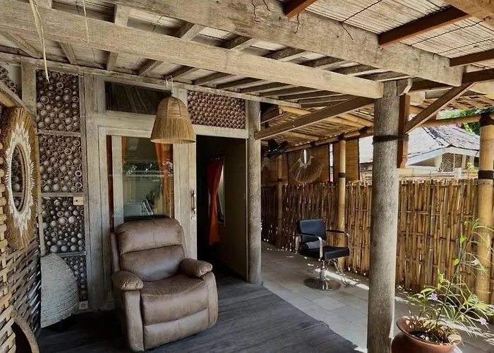 Meno Lagoon Bungalows