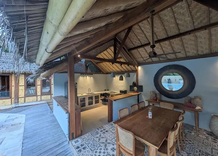 Meno Lagoon Bungalows