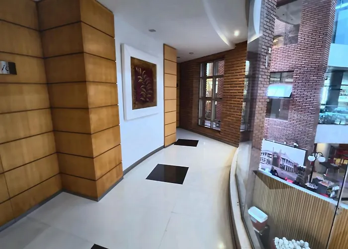 Hotel Pascana Plaza