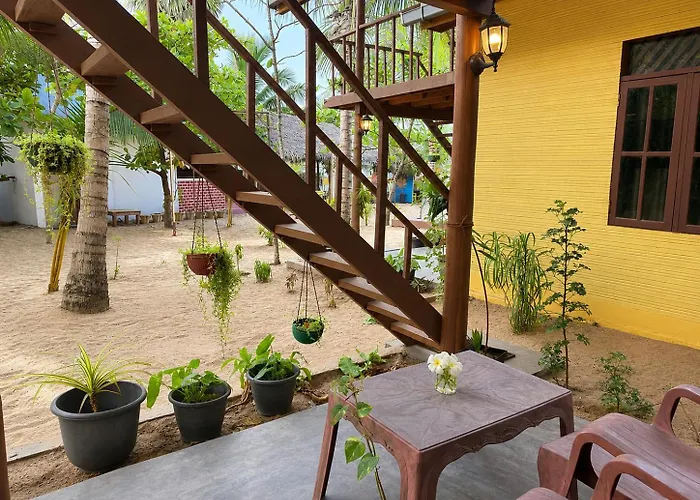 The Six Beach Chalets