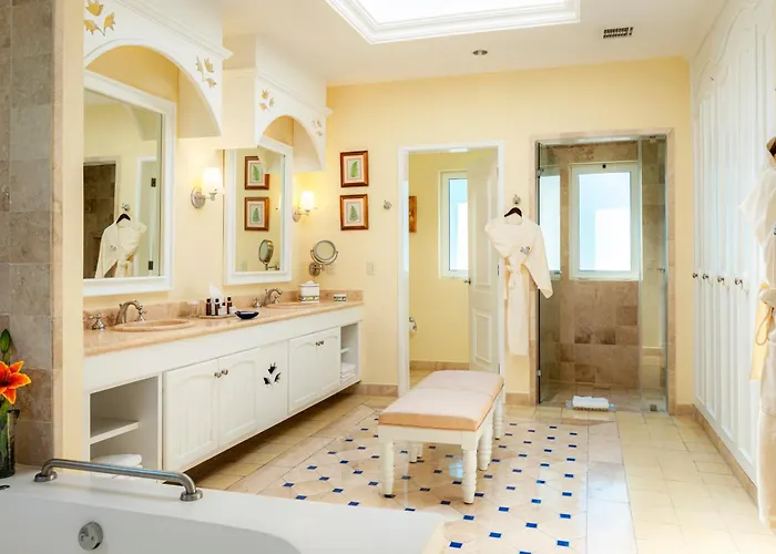 Pueblo Bonito Emerald Luxury Villas & Spa All Inclusive