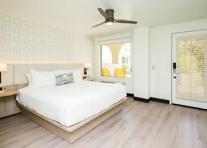 Palm Mountain Resort & Spa