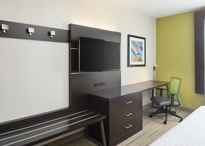 Holiday Inn Express & Suites Port Richey By Ihg