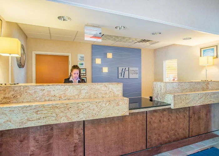 Holiday Inn Express Hotel & Suites Brattleboro By Ihg