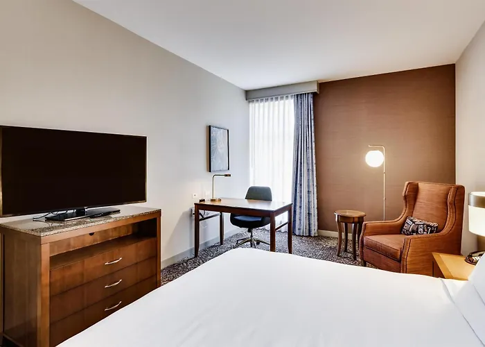 Hilton Garden Inn Alexandria Old Town National Harbor