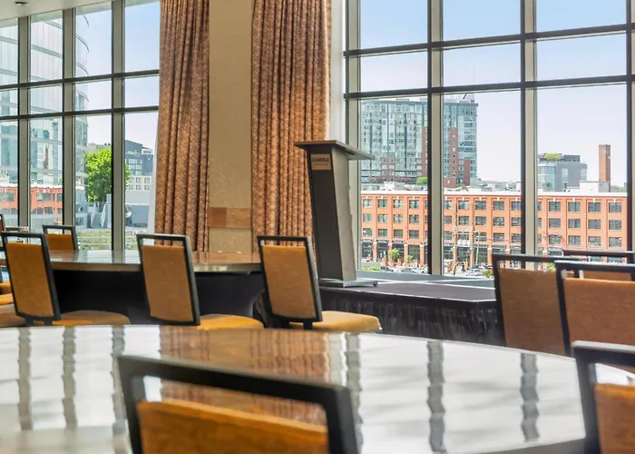 Cambria Hotel Nashville Downtown