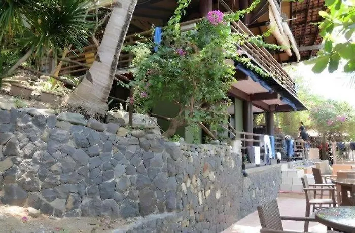 Planet Dive