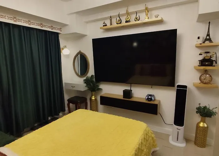 Ca Smart Staycation At Azure North