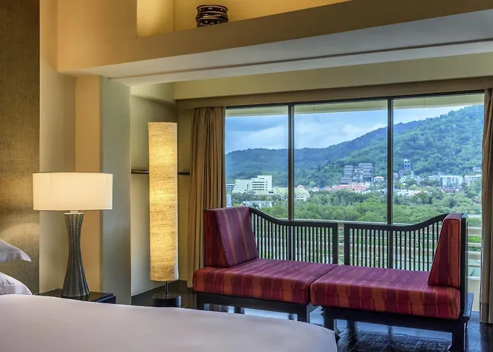 Pullman Phuket Karon Beach Resort