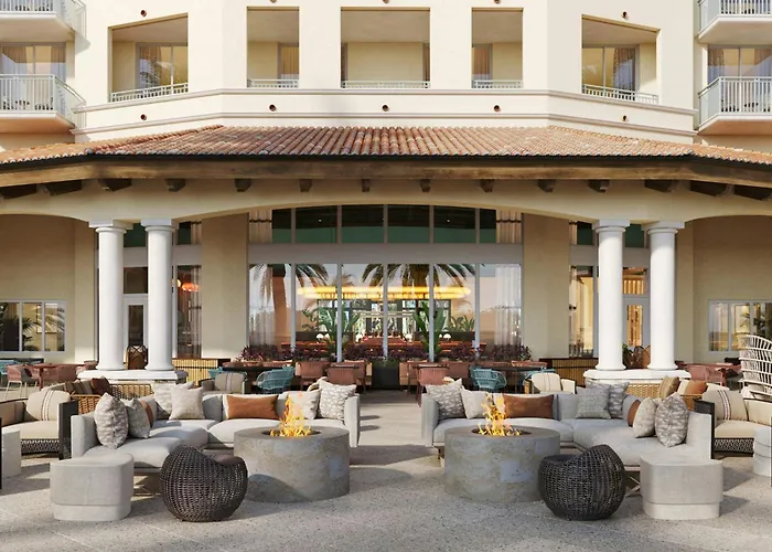 The Ritz-Carlton Naples, Tiburon