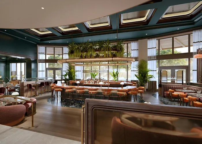 The Ritz-Carlton Naples, Tiburon