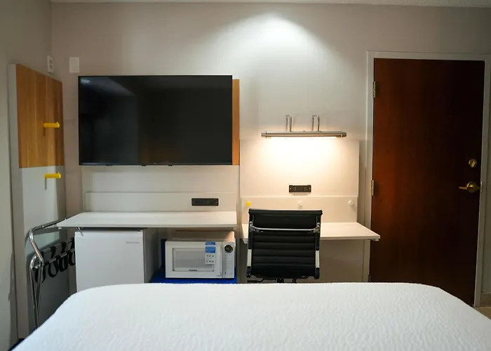 Microtel Inn & Suites By Wyndham Hagerstown By I-81