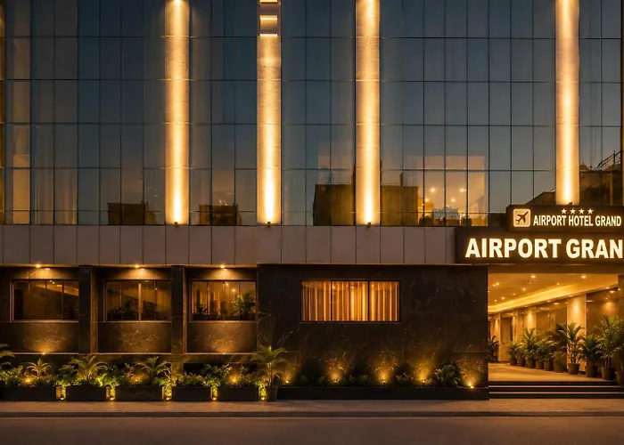 Airport Hotel Grand