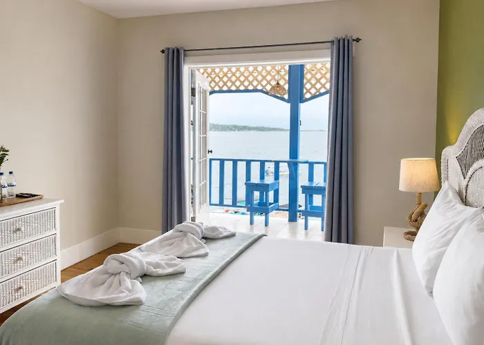 Hotel Bocas Town