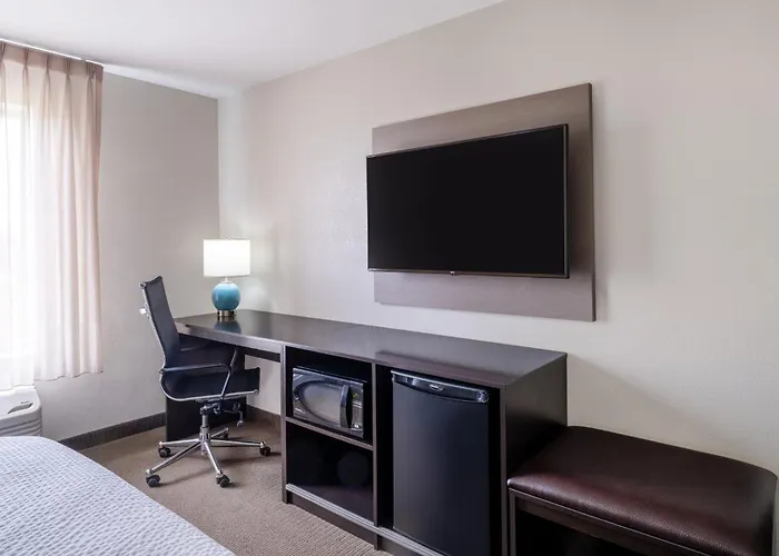 Garner Hotel Clarksville Northeast By Ihg