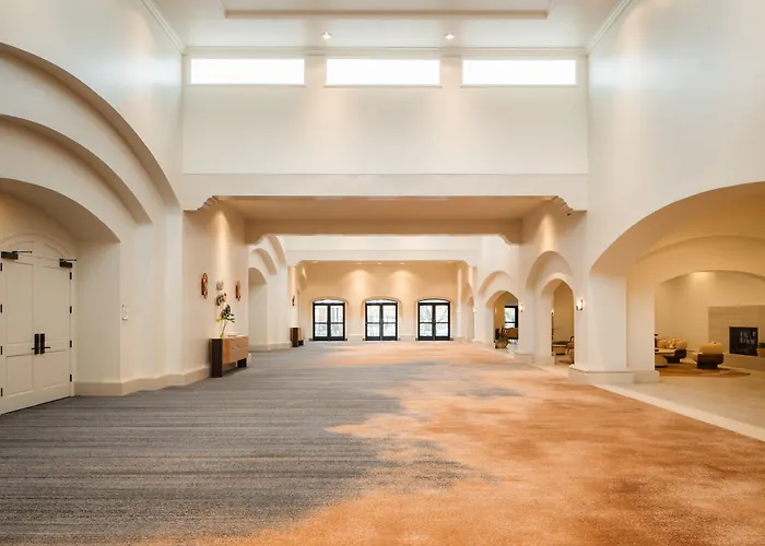 Kimpton Miralina Resort & Villas By Ihg