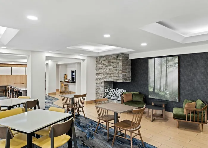 Fairfield Inn & Suites Clarksville