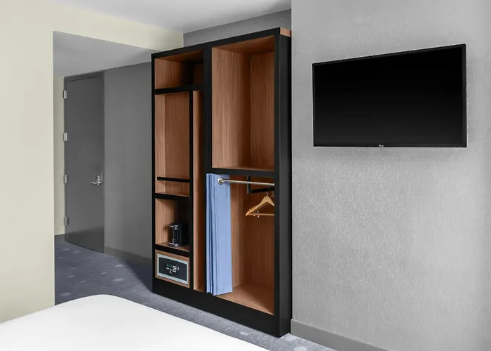 Aloft By Marriott Manhattan Downtown - Financial District