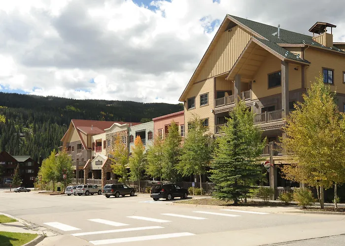 Expedition Station Condos By Vail Resorts