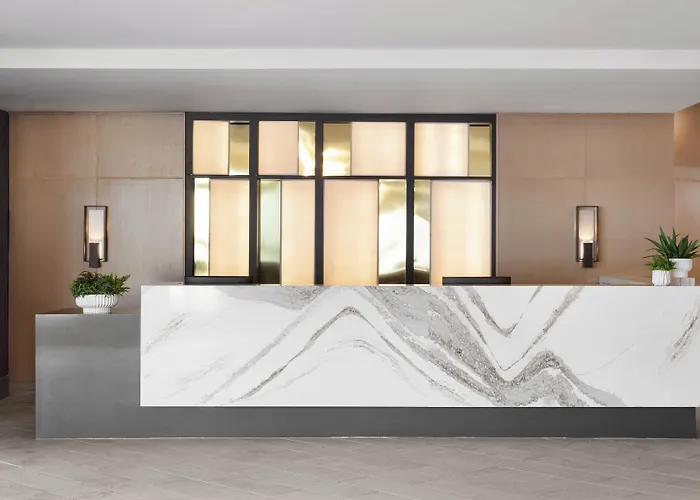 Delta Hotels By Marriott™ Virginia Beach Waterfront Suites