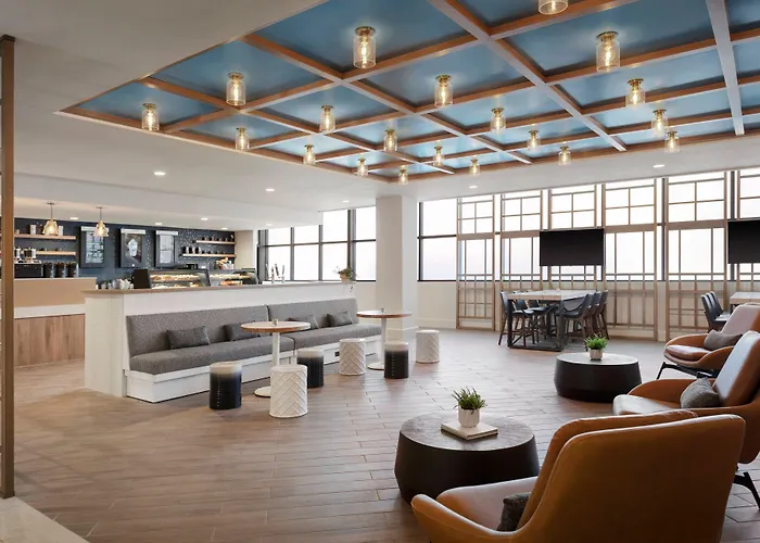 Delta Hotels By Marriott™ Virginia Beach Waterfront Suites