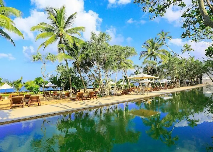 Pandanus Beach Resort & Spa
