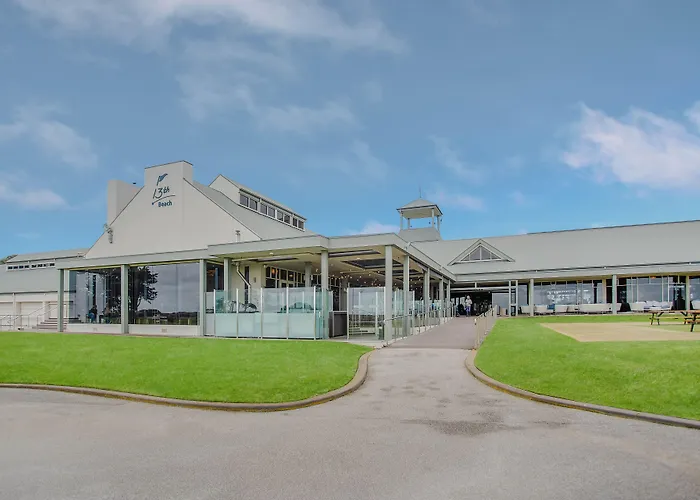 13Th Beach Golf Lodges
