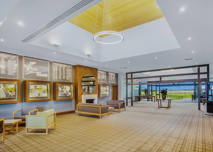 13Th Beach Golf Lodges