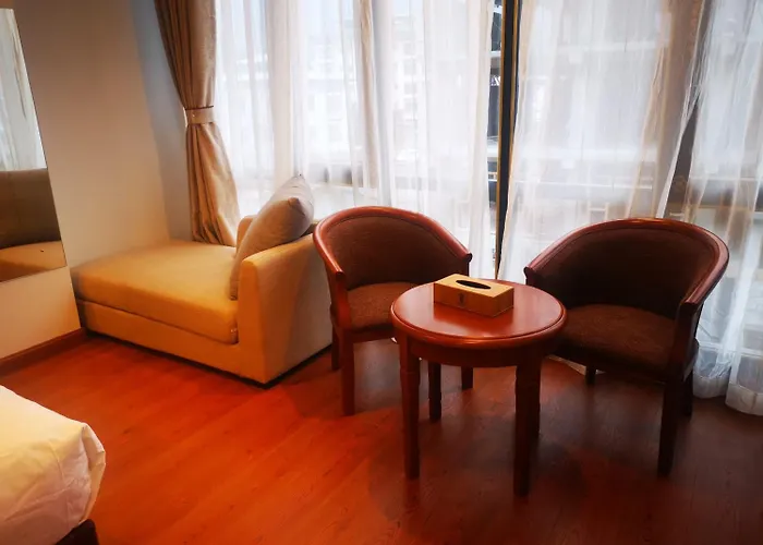 Ludrong Hotel