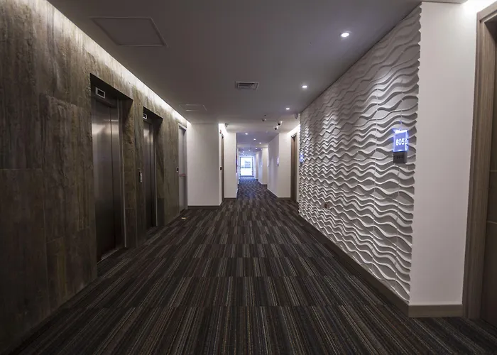 Hotel Sabana Park