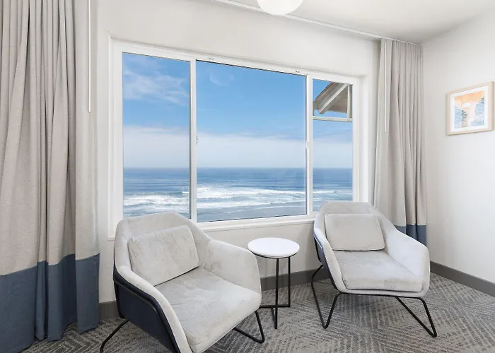 Surfland Hotel