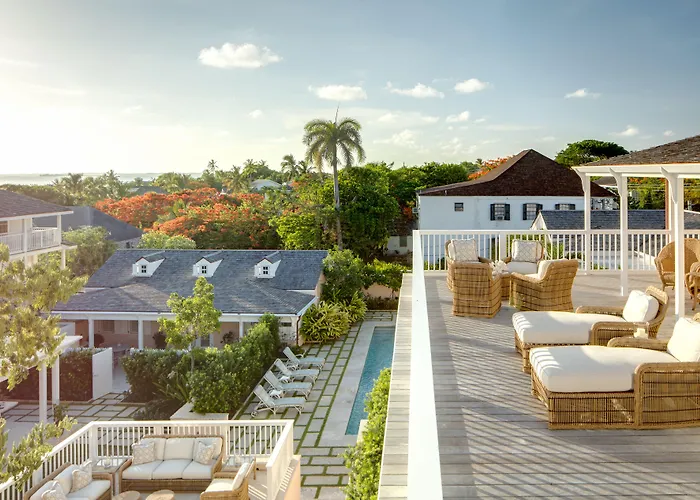 Eleven Bahama House