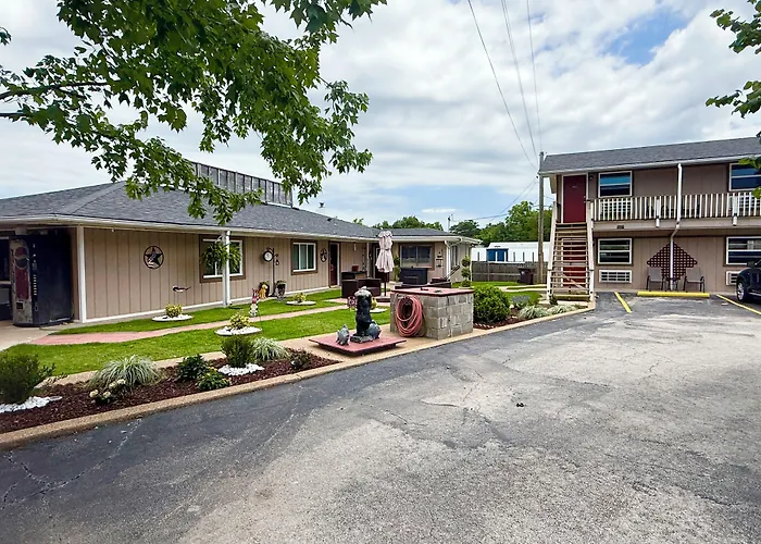 Hunter'S Friend Resort Near Table Rock Lake
