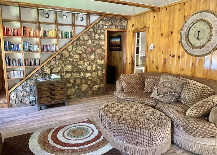 Grey Squirrel Resort