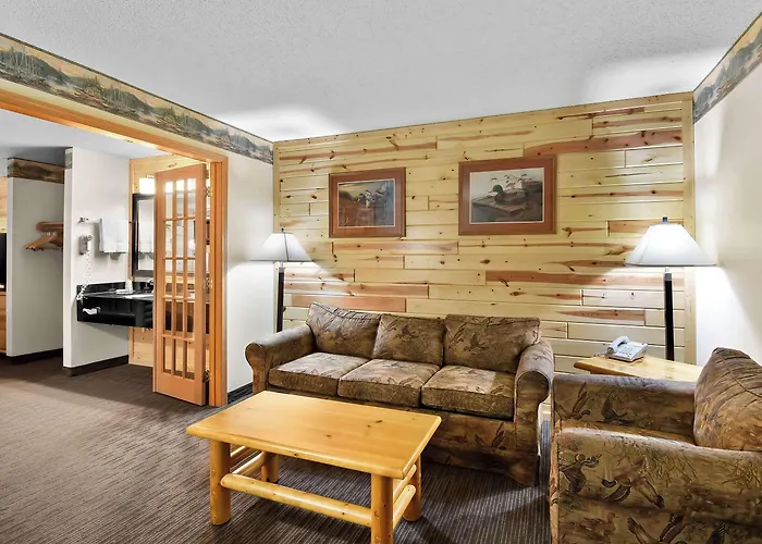 Cobblestone Hotel & Suites - Ladysmith