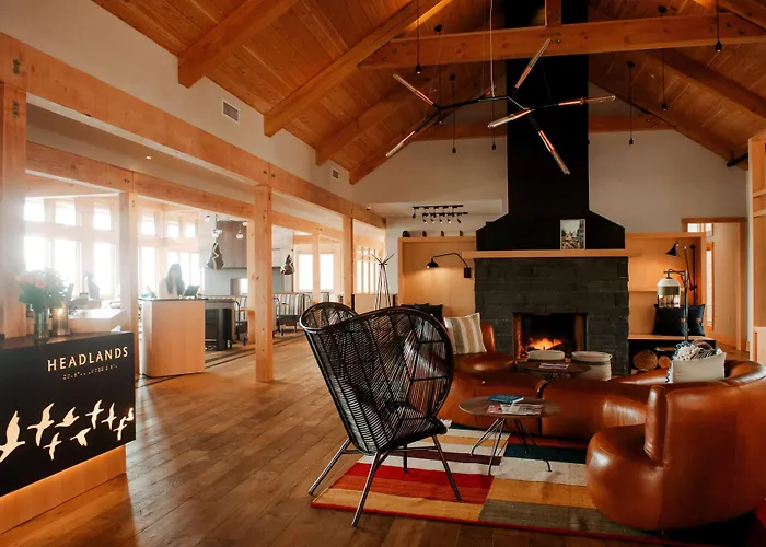 Headlands Coastal Lodge & Spa