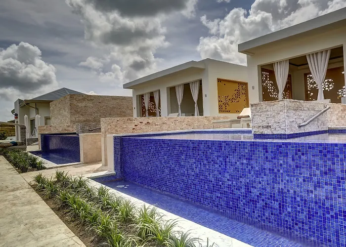 Royalton Antigua, An Autograph Collection All-Inclusive Resort