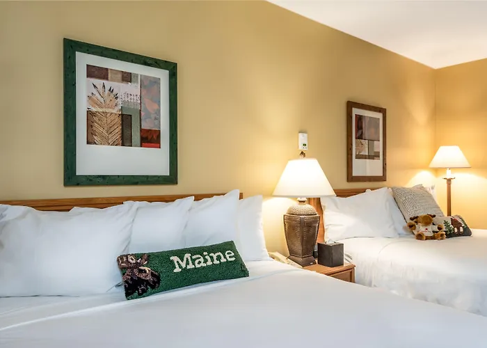 Grand Summit Hotel