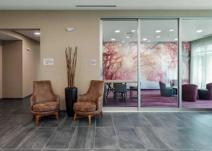 Courtyard By Marriott Savannah Airport
