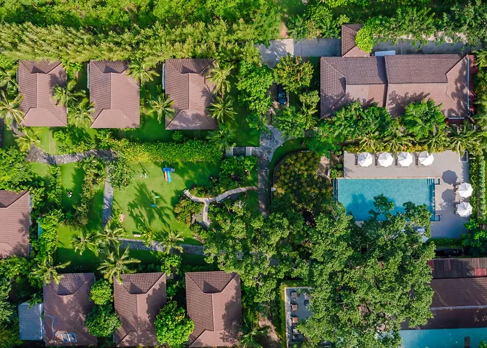 Camia Resort & Spa