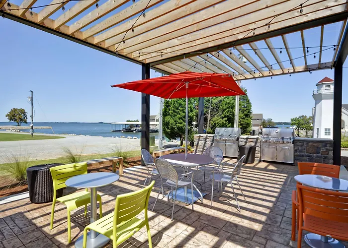 Home2 Suites By Hilton Decatur Ingalls Harbor