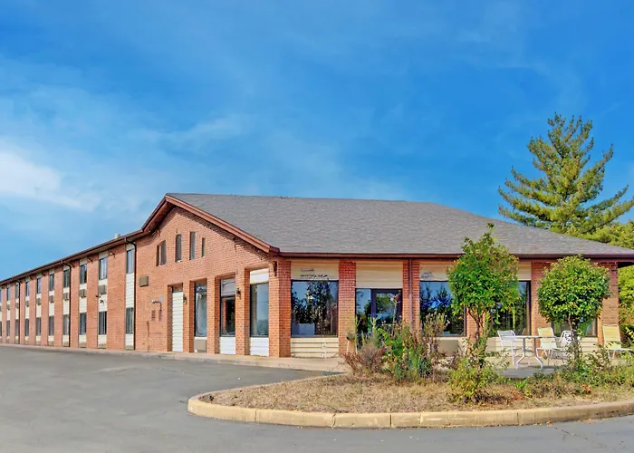 Amerihost Inn & Suites Fulton