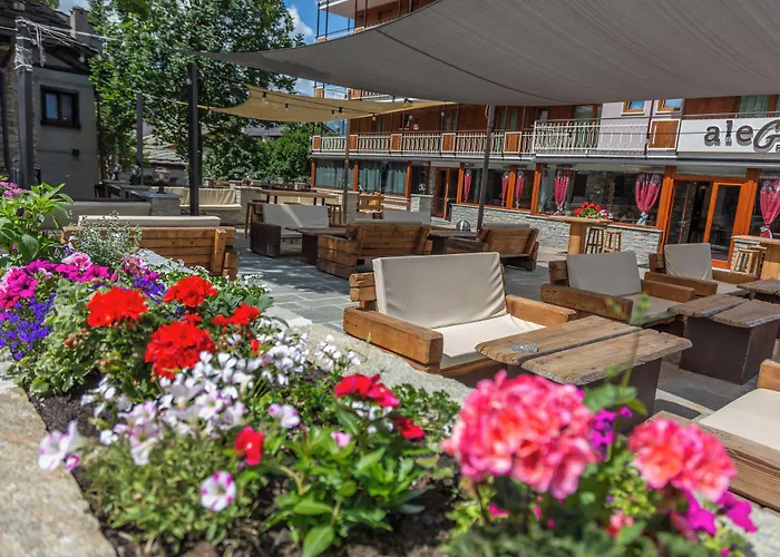 Hotel K2